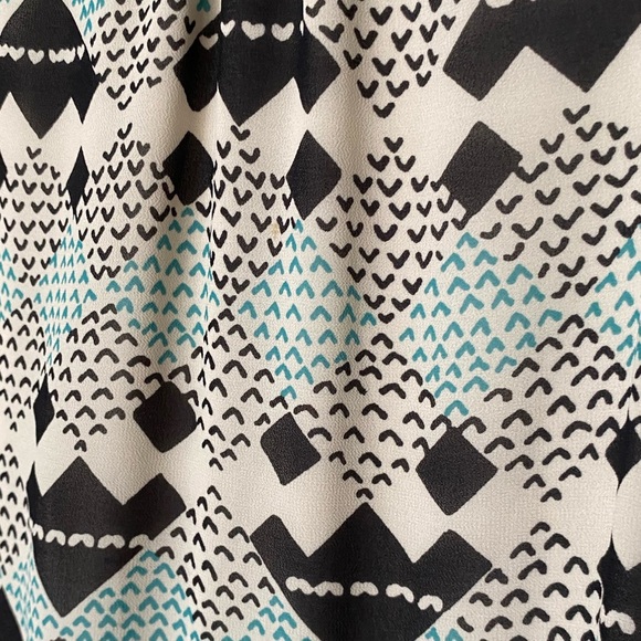 REISS Ardelle Geo Heart Mini Dress Long Sleeve Size 6 - Picture 8 of 12